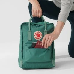 Fjallraven Kanken Rugzak 16 Liter - Artic Green 16 Fjallraven Kanken Rugzak 16 Liter - Artic Green -Fjallraven 1200x1200 213