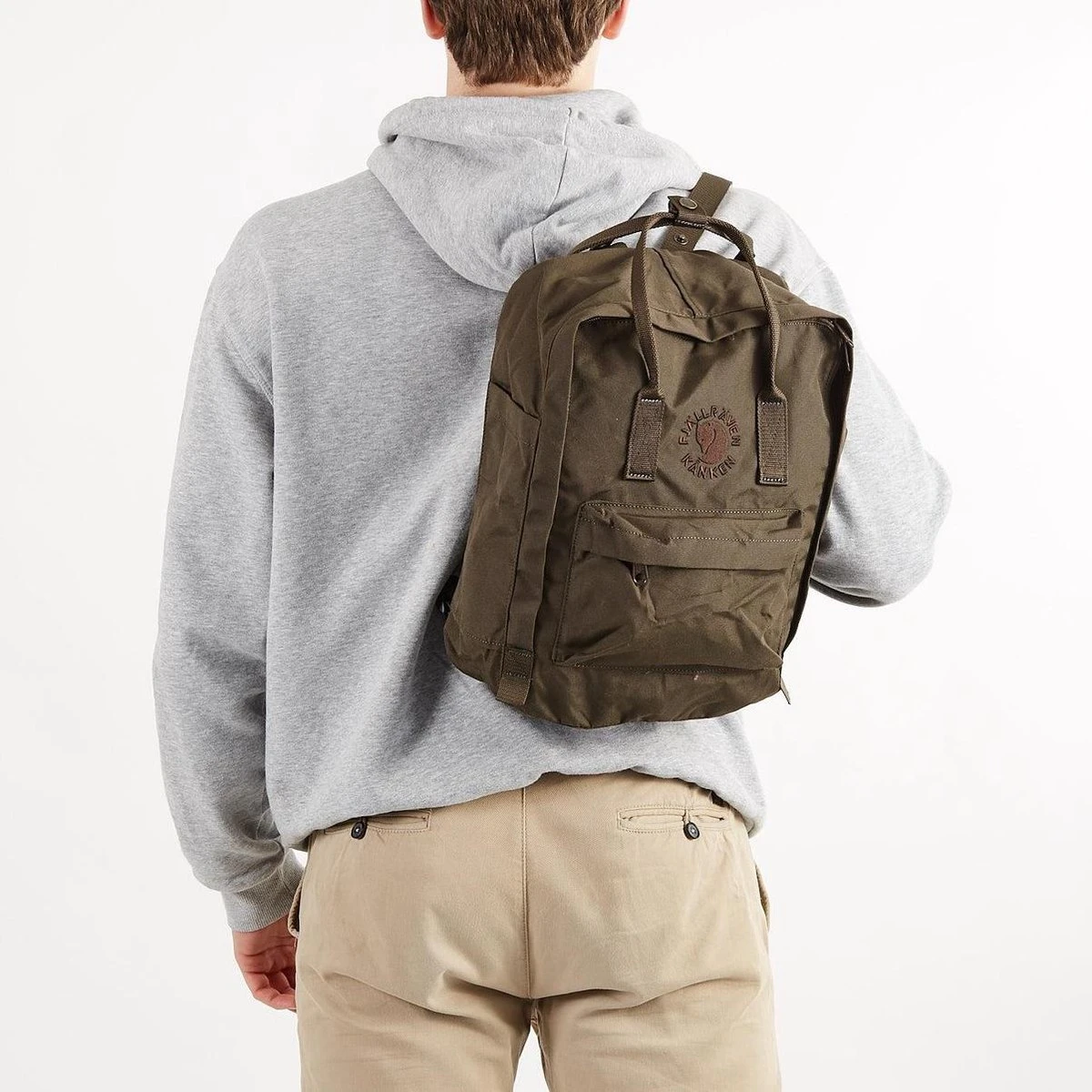 Fjallraven Fjällräven Re-Kånken Unisex Rugzak - Dark Olive 12 Fjallraven Fjällräven Re-Kånken Unisex Rugzak - Dark Olive - Afbeelding 10
