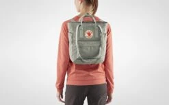 Fjallraven Fjällräven Kånken Totepack Unisex Rugzak - Fog -Fjallraven 1200x745 45