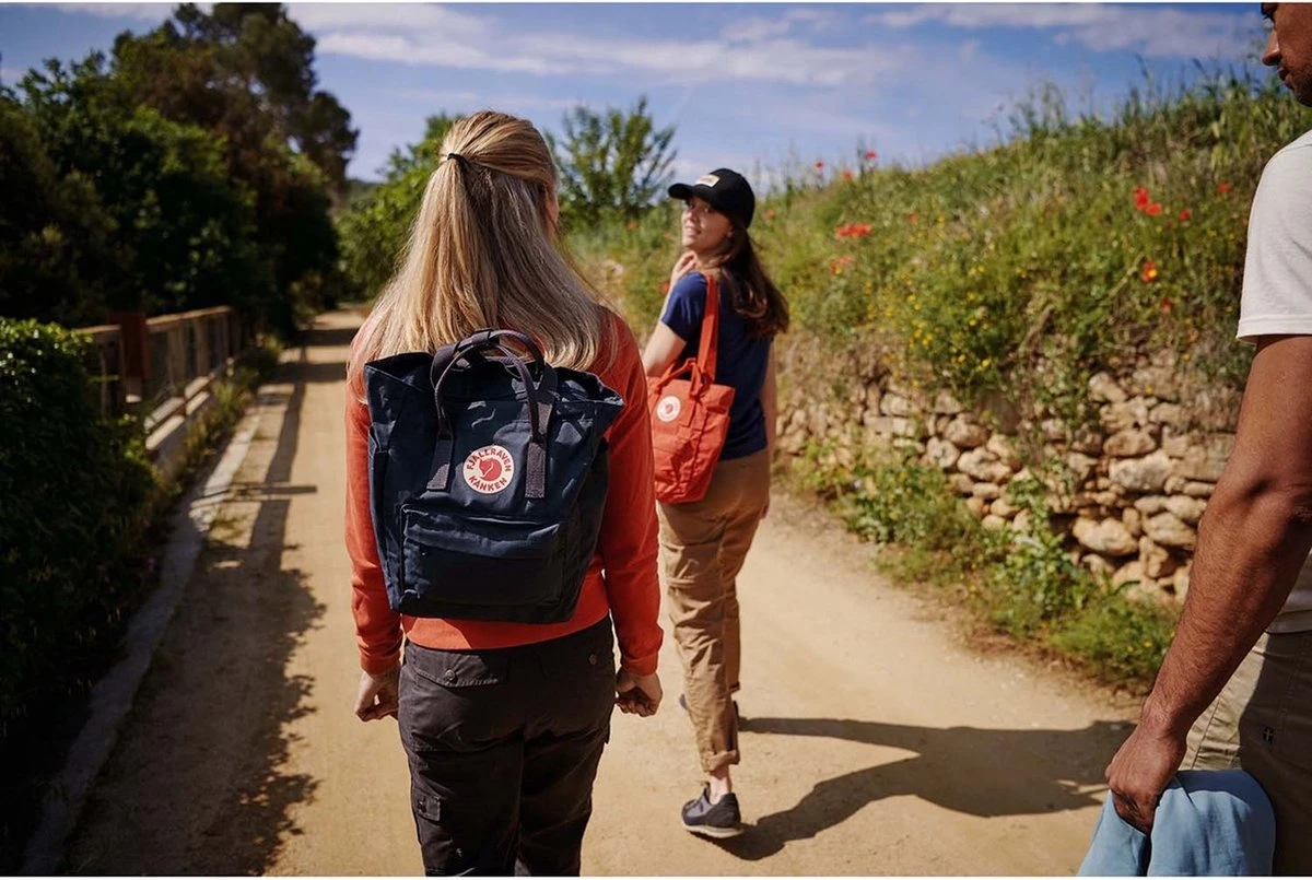 Fjallraven Fjällräven Kånken Totepack Mini Unisex Rugzak - Navy 6 Fjallraven Fjällräven Kånken Totepack Mini Unisex Rugzak - Navy - Afbeelding 4