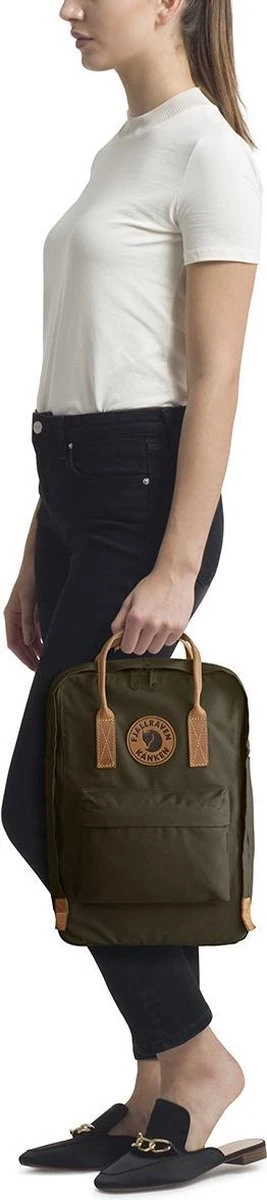 Fjallraven Fjällräven Kånken No. 2 Laptop 15" Unisex Rugzak - Dark Olive 4 Fjallraven Fjällräven Kånken No. 2 Laptop 15" Unisex Rugzak - Dark Olive - Afbeelding 2