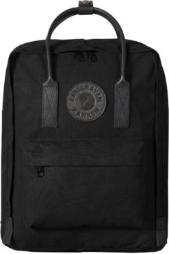 Fjallraven Fjällräven Kånken No. 2 Black Unisex Rugzak - Black