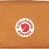 Toilettas Fjallraven Kanken Gear Bag Spicy Orange 2 Toilettas Fjallraven Kanken Gear Bag Spicy Orange -Fjallraven Kanken Gear Bag 25862 206 A MAIN FJR