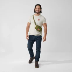 Heuptas Fjallraven Kanken Hip Pack Light Oak 11 Heuptas Fjallraven Kanken Hip Pack Light Oak -Fjallraven Kanken Hip Pack 23796 631 C MODEL FJR